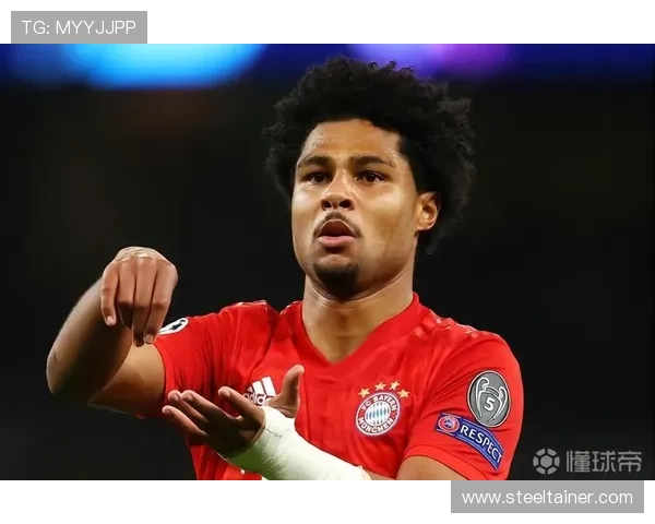 [德甲]霍尔特比解围踢空 格纳布里凌空破门.