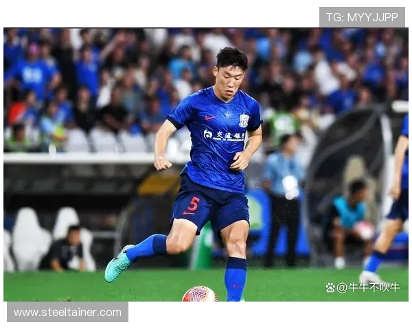 申花半场领先 成都难挡三球风采